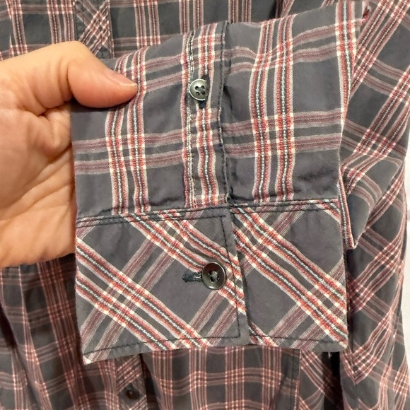 Woolrich Shirt Outdoor Hiking Plaid Button Down Color Gray Red Pink Size Large - Picture 4 of 9
